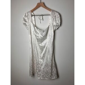 Princess Polly White Floral‎ Mini Dress Puff Sleeve Sweetheart Neckline Womens 8